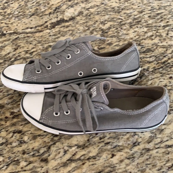 Converse - Picture 2 of 4